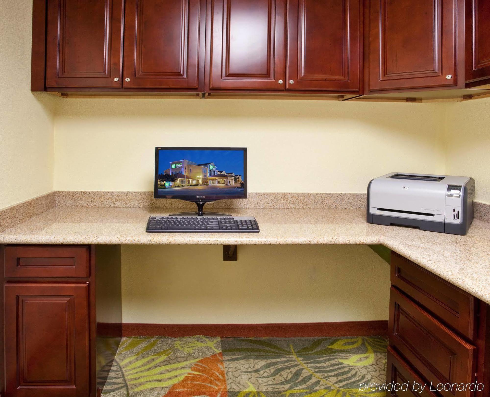 Holiday Inn Express & Suites Oakland - Airport By Ihg Extérieur photo