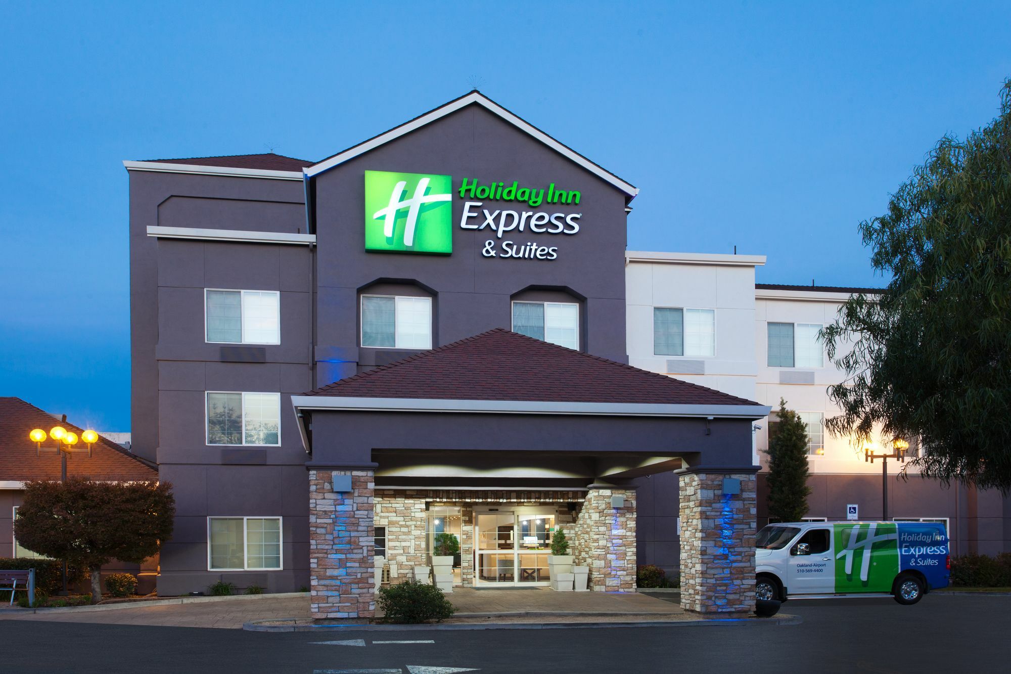 Holiday Inn Express & Suites Oakland - Airport By Ihg Extérieur photo