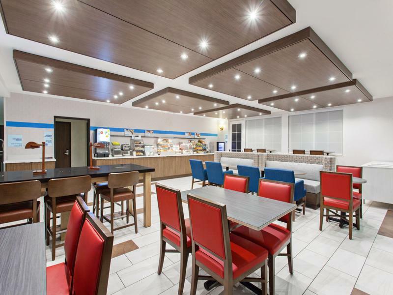 Holiday Inn Express & Suites Oakland - Airport By Ihg Extérieur photo
